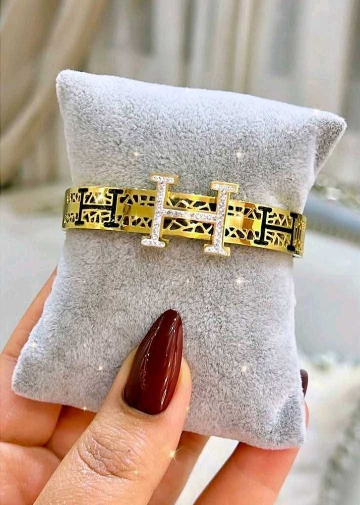 Designer Anti-tarnish Bangle