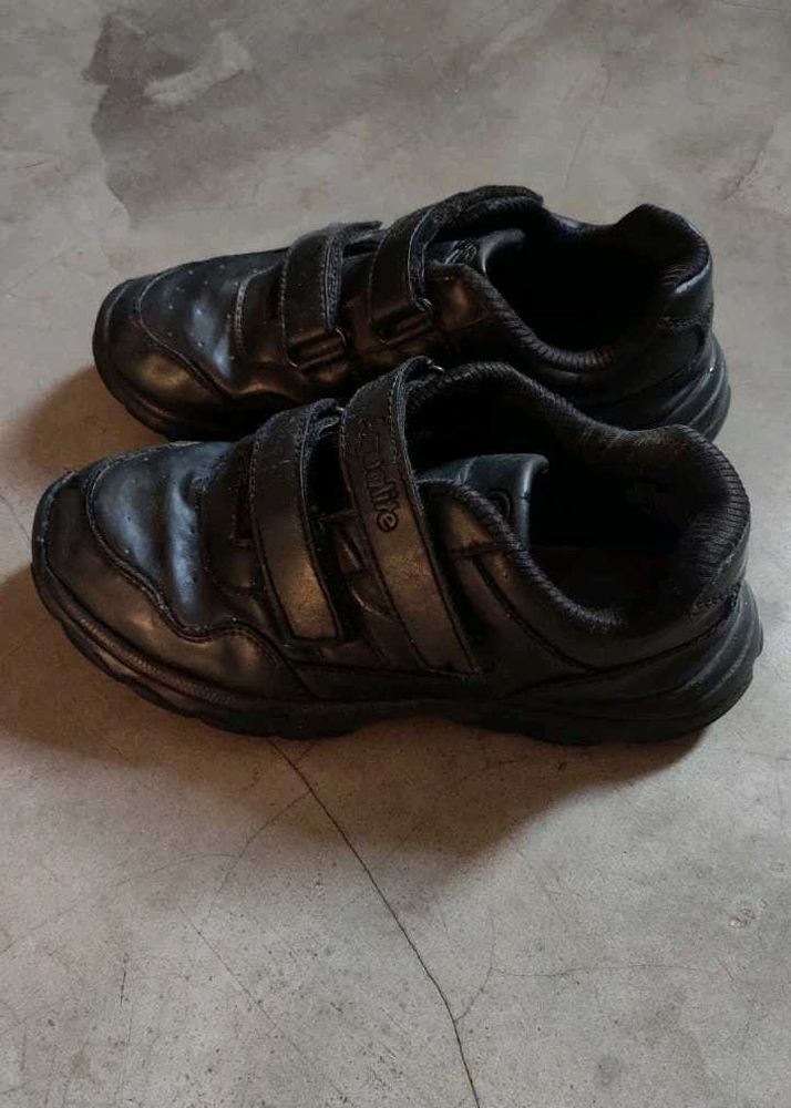 Unisex Black School Shoes