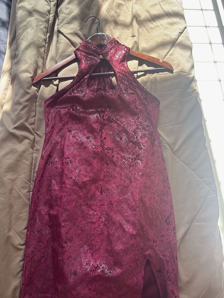 Chic Halter Neck Mini Dress