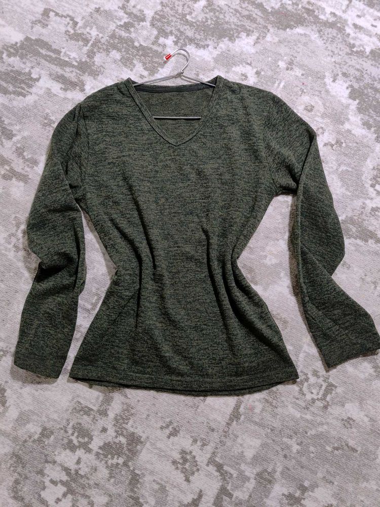 Olive Green Long Sleeve Top for styling streetwear