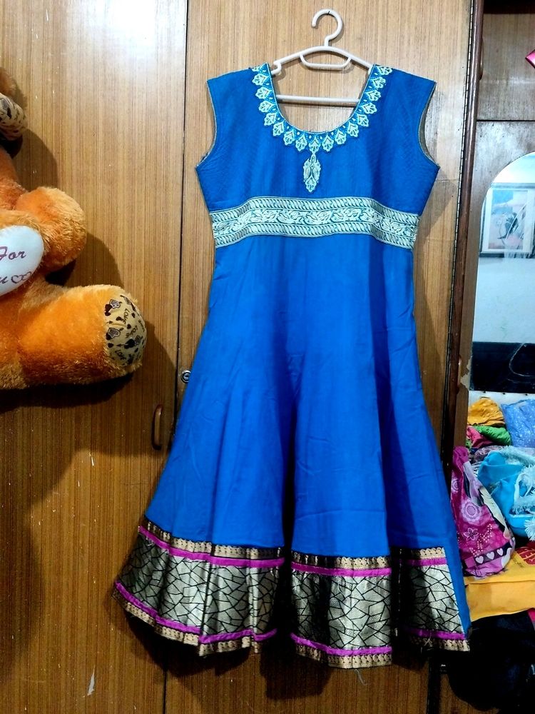 I Have Same 3 Dresses That&#39;s The reason.