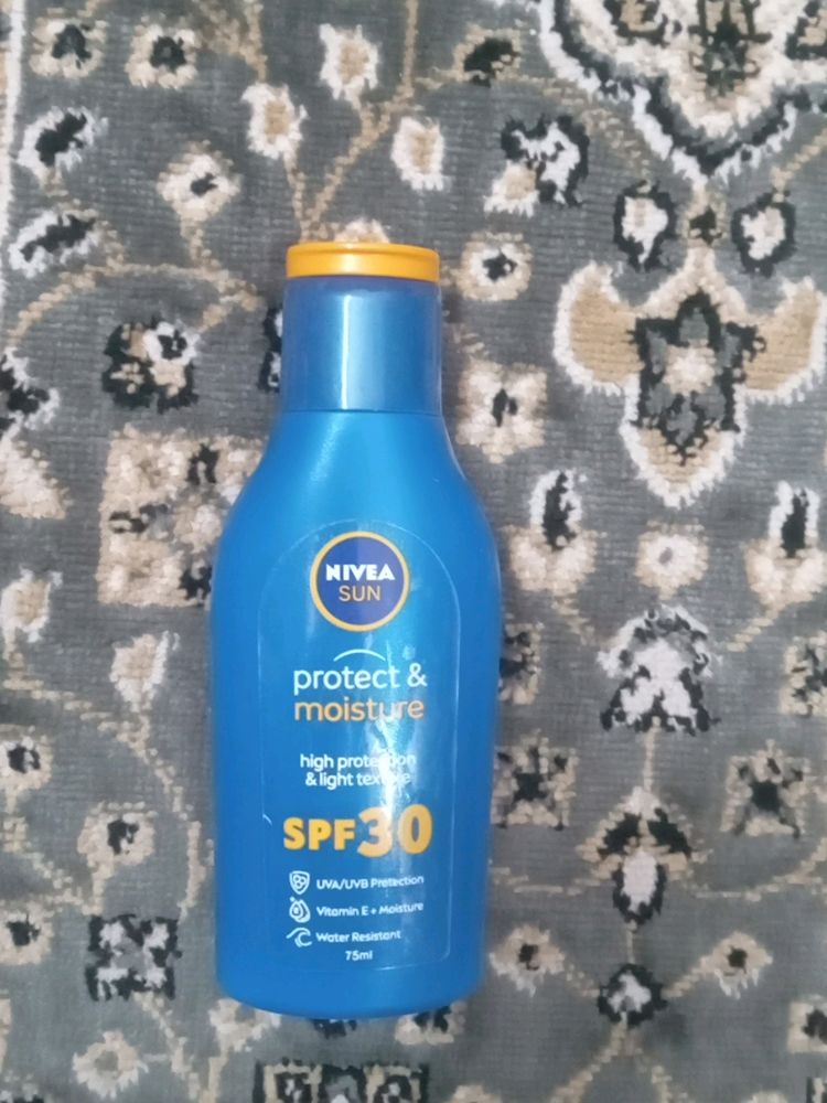 Nivea Protect And Moisture