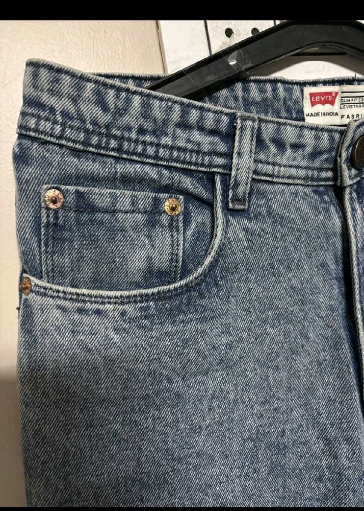 Levi&#39;s Slim Fit Jeans