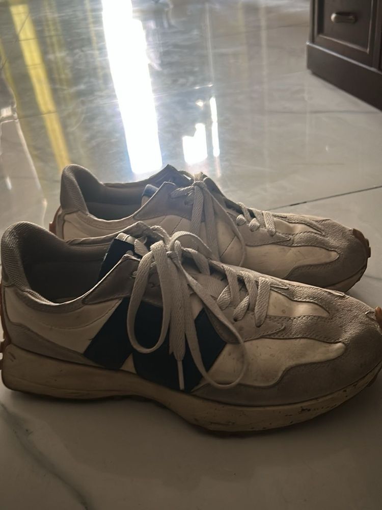 New Balance 327 Sneakers