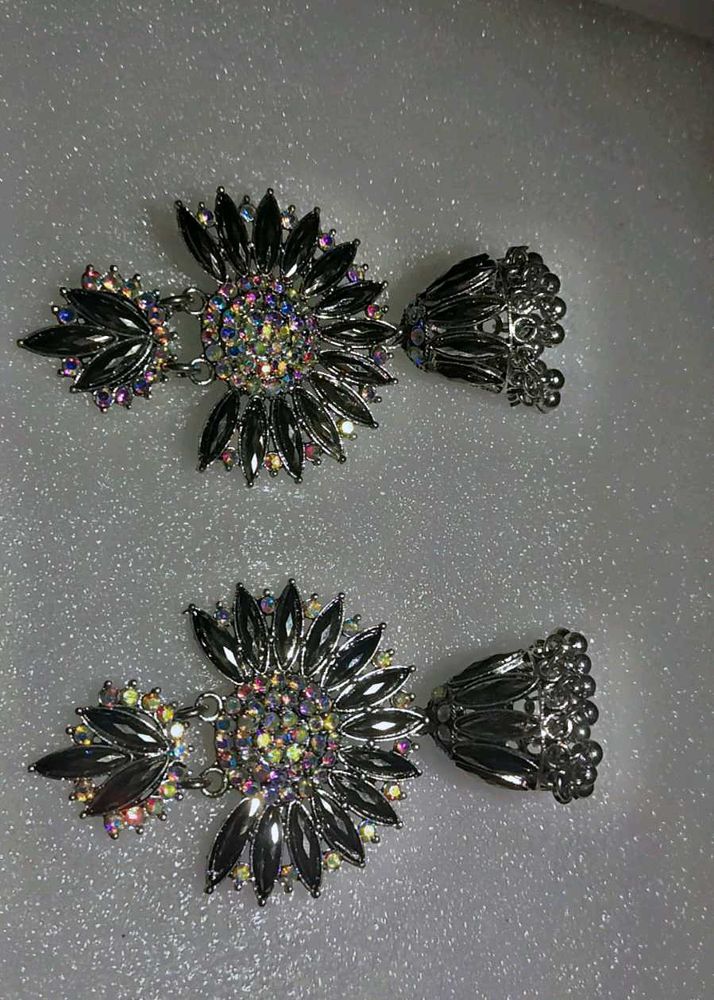Floral Rhinestone Earrings
