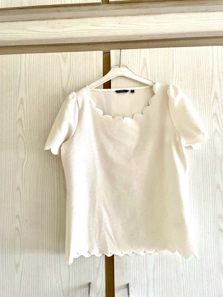 Scalloped Detail Top