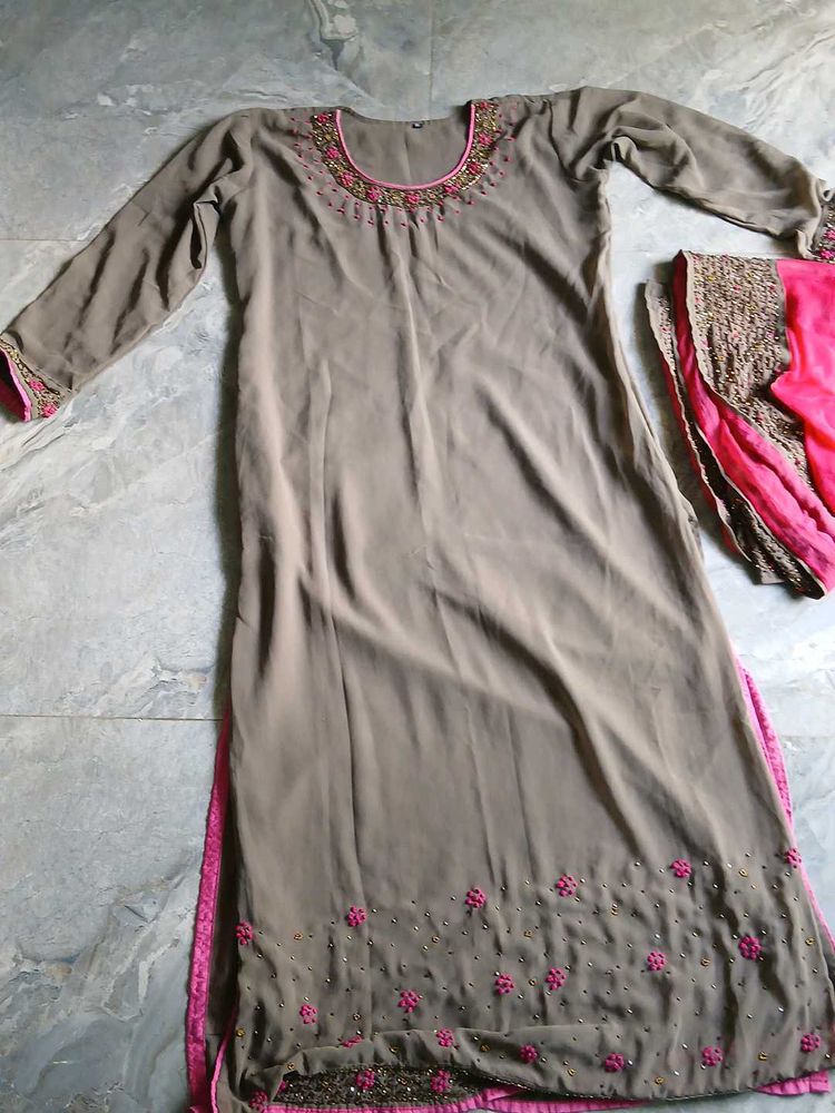 Womans Pretty Stone Kurta Set With Shall
