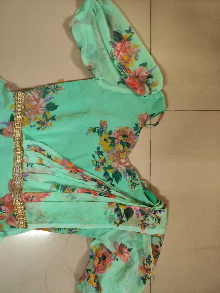 this dress is customised one