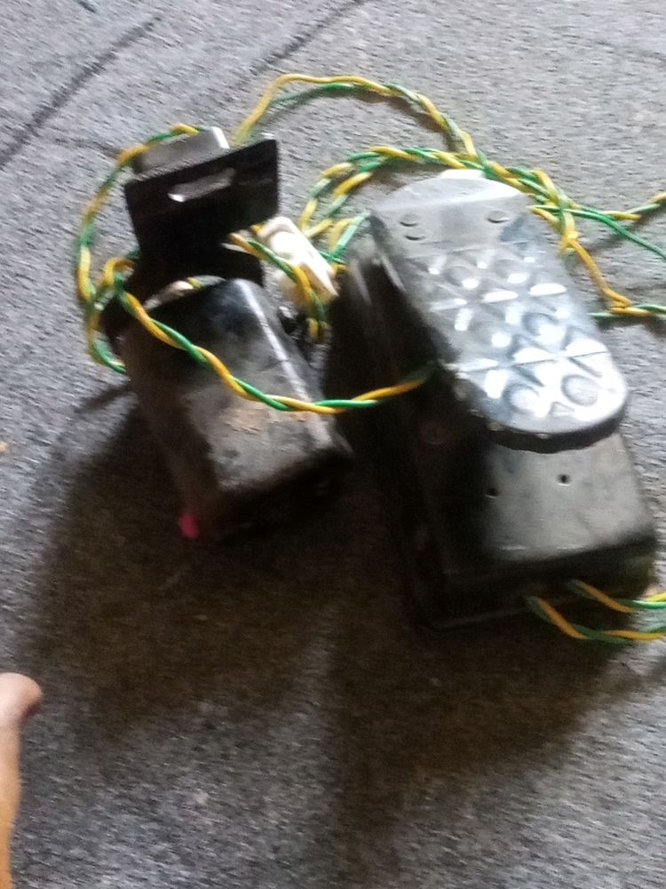 Silaai Machine Motar And Pedal Hai