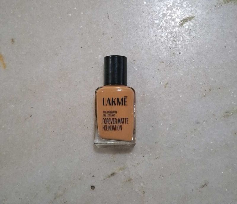 Lakme Forever Matte Foundation