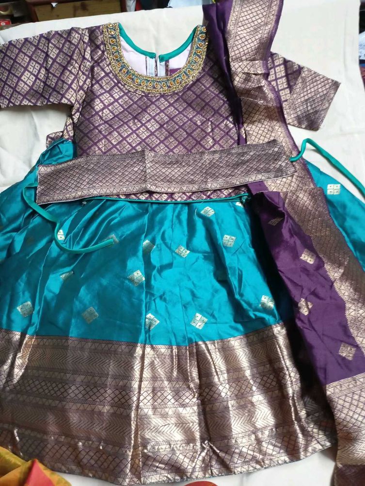 22 Size Lehanga Choli Midi