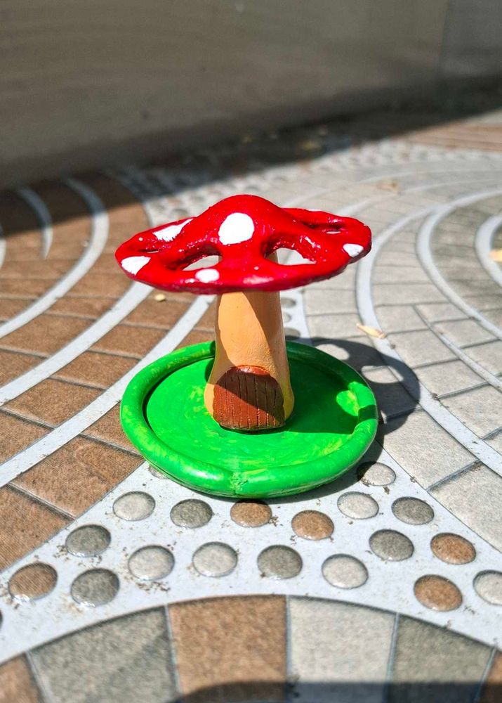 Mushroom brush holder.