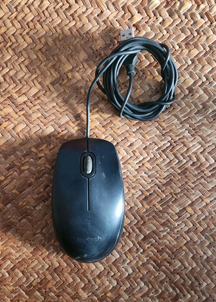 Logitech B100 Wired USB Mouse, PC/Mac/Laptop-Black