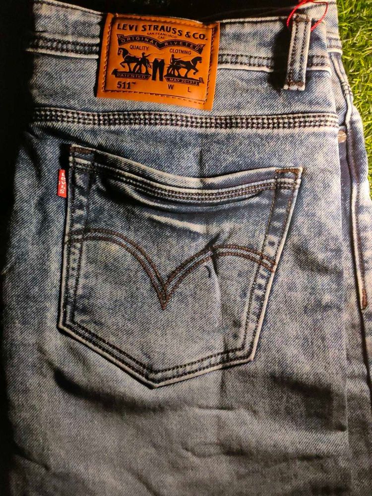 Levi&#39;s 511 Slim Fit Jeans