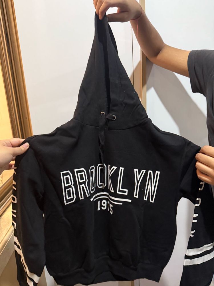 H&amp;m Black Printed Hoodie