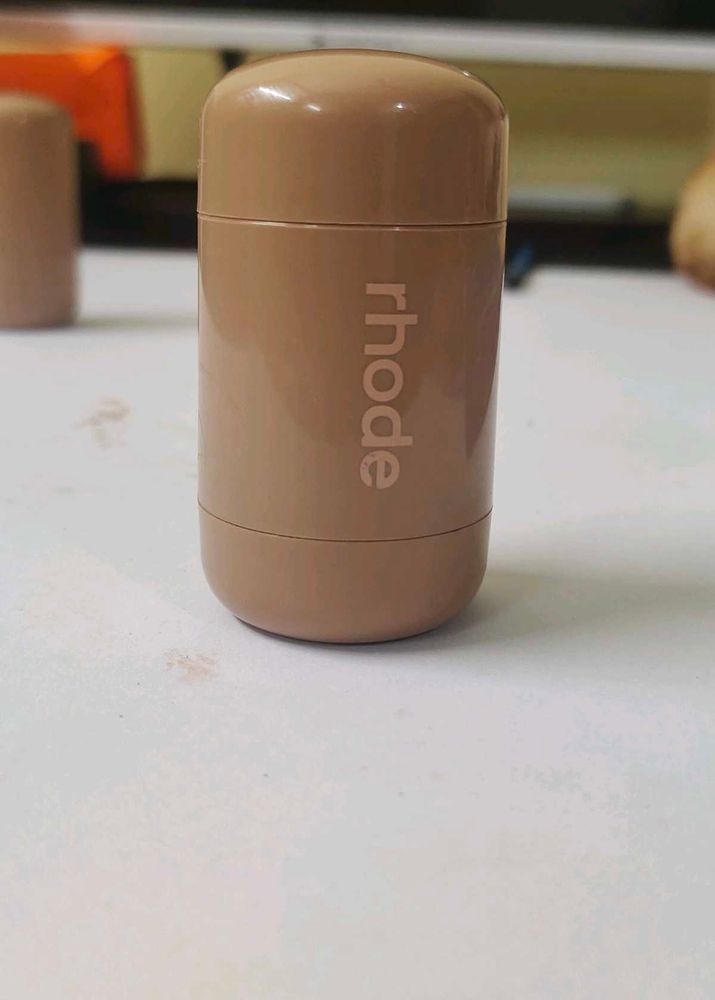 Rhode Pocket blush