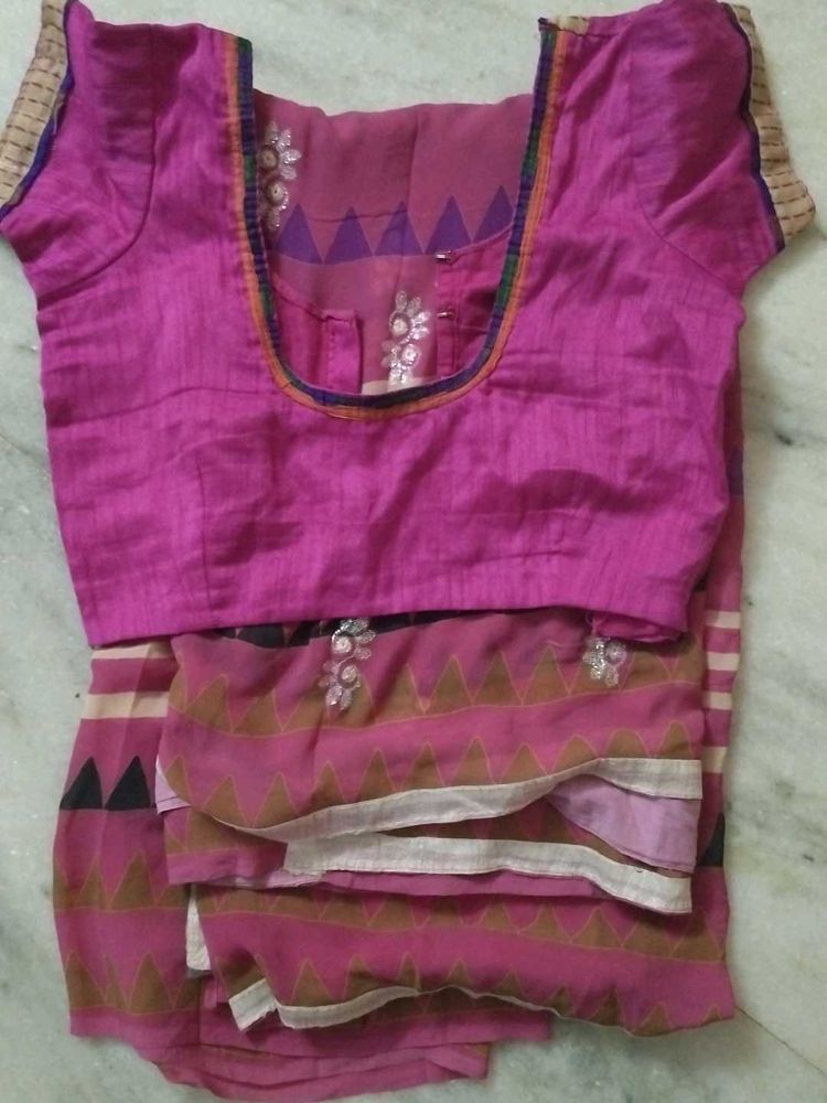 Pattern Saree With Blouse