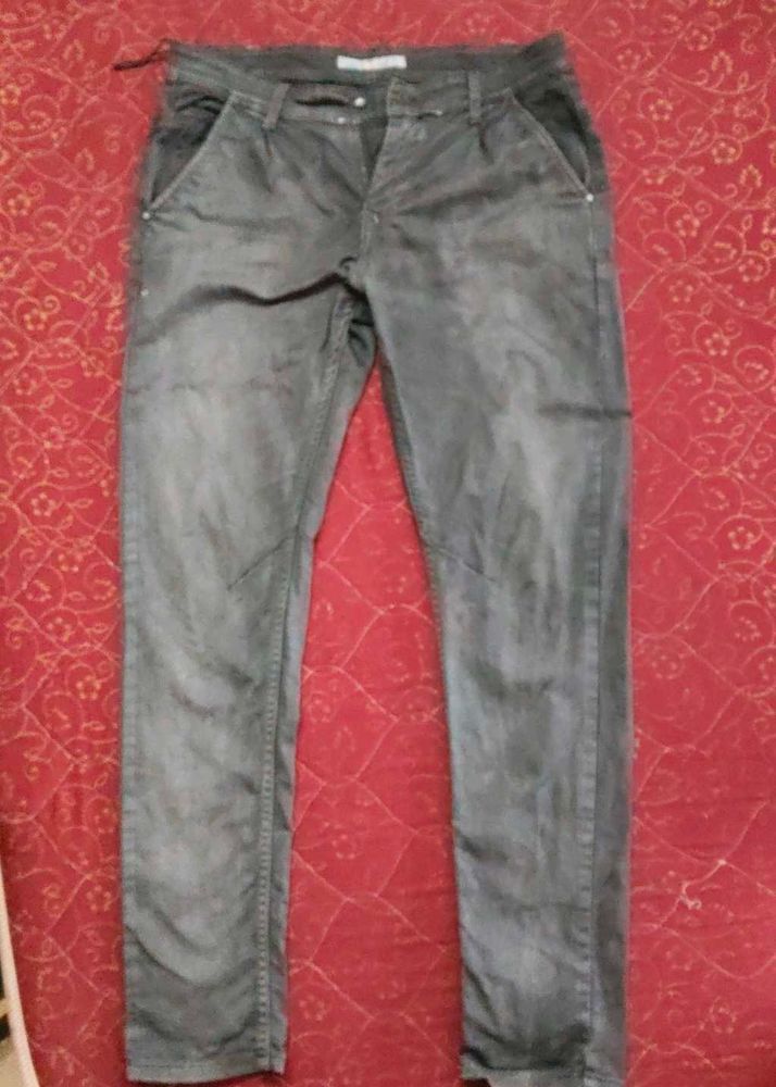 Stylish Grey Jeans