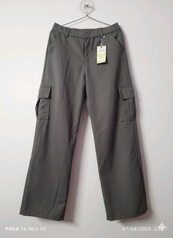 Wide Leg Cargo Pants