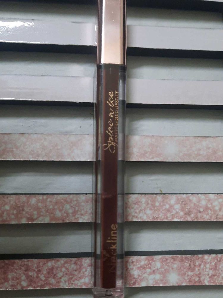 Spice n&#39; Ice Neckline Liquid Lipstick