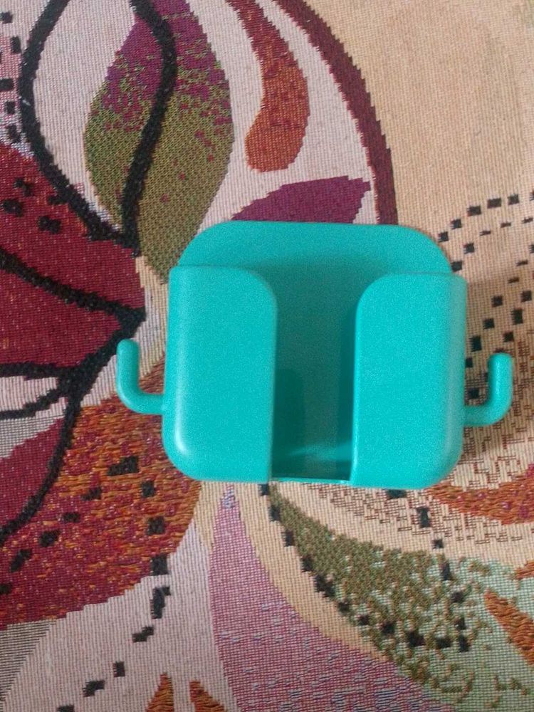 remote stand with double tape