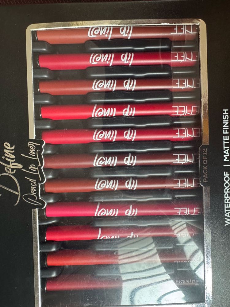 Define Lip Liner Pencil Set - 12 Colors
