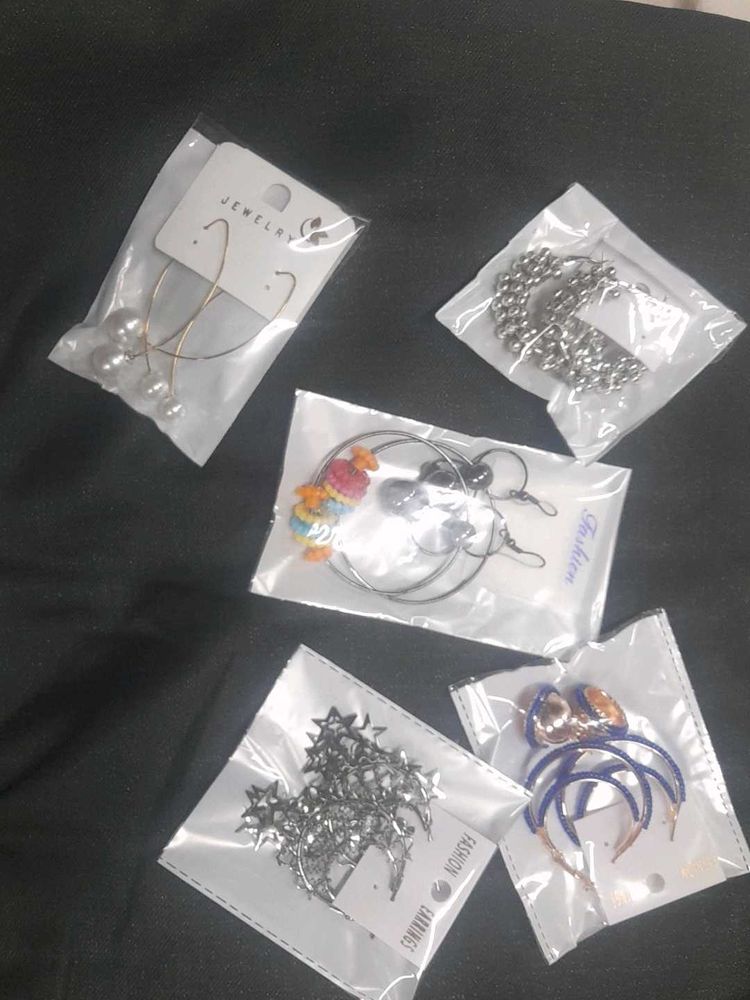 5 Pieces Of Designer And Trending Earing