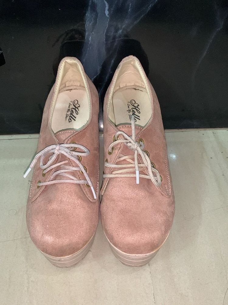 Platform Heel Lace-Up Shoes