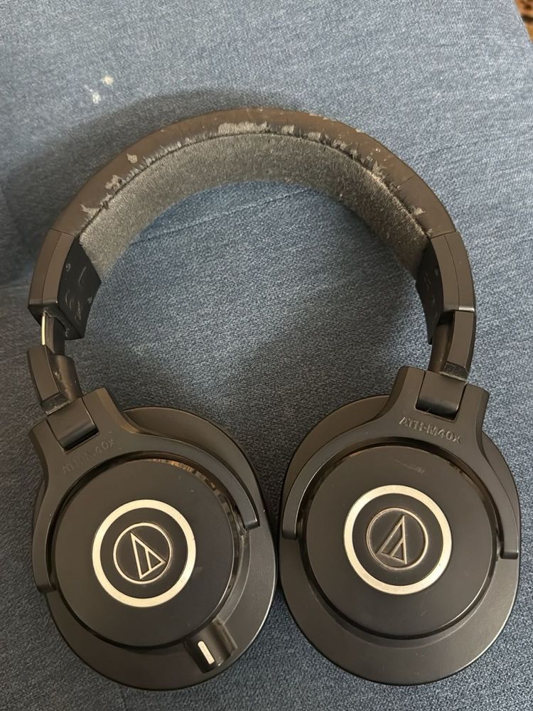 Audio-Technica ATH-M40X Professional Studio Monito