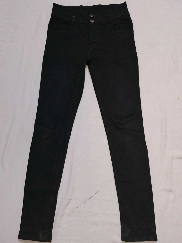 Black High-Waisted Skinny Jeans