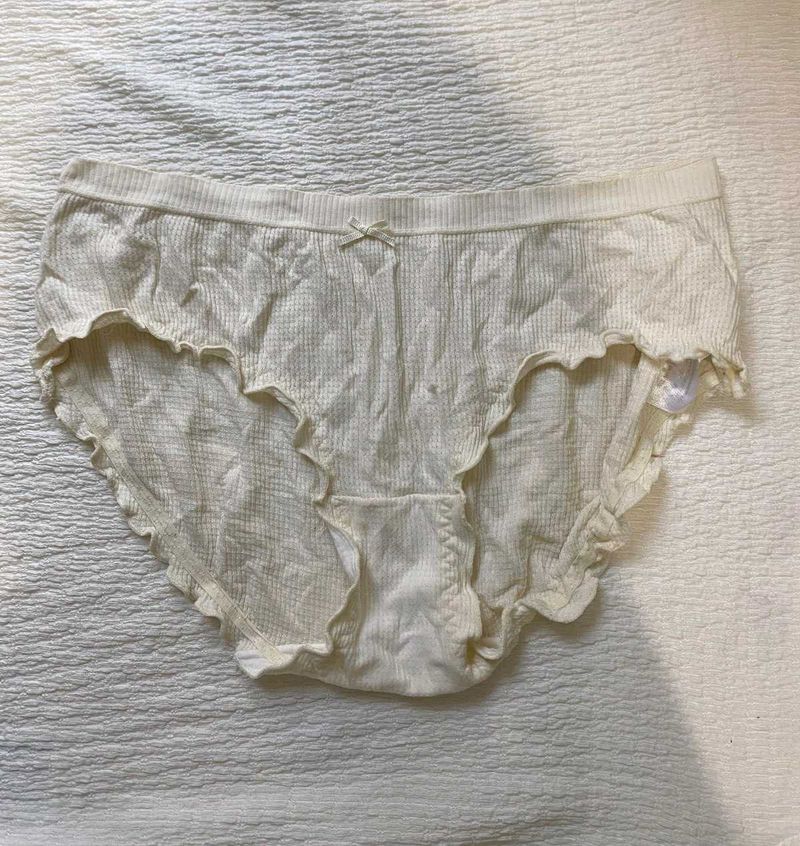 Cute Ruffled Undies