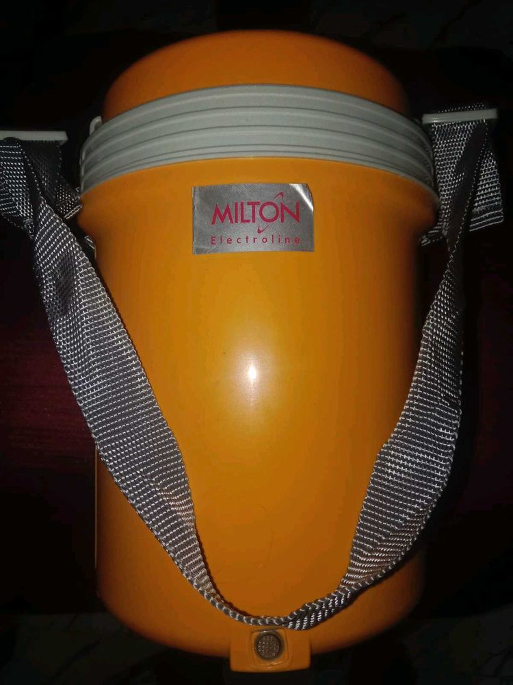 MILTON Electron Set Of 3 Lunchbox