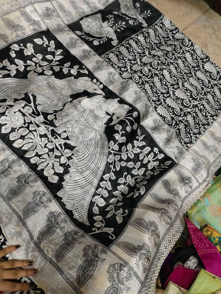 Beutiful Saree With Blouse 😍