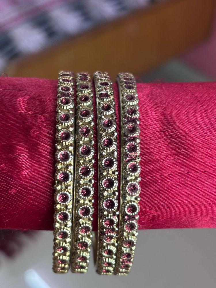 Set of 4 Rhinestone Bangles