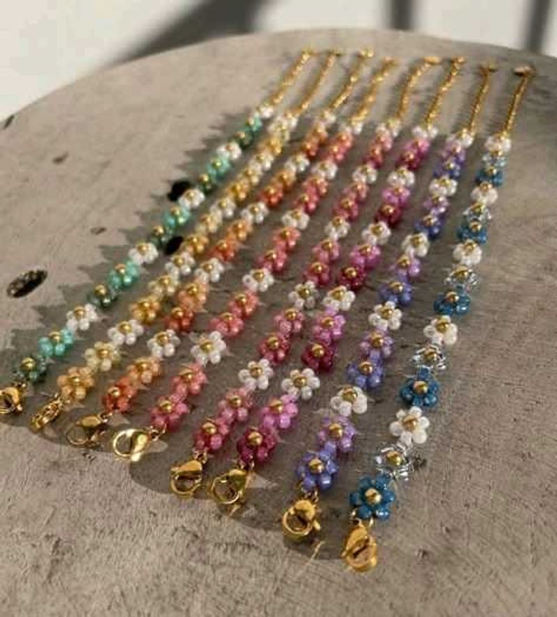 Floral Beaded Bracelet