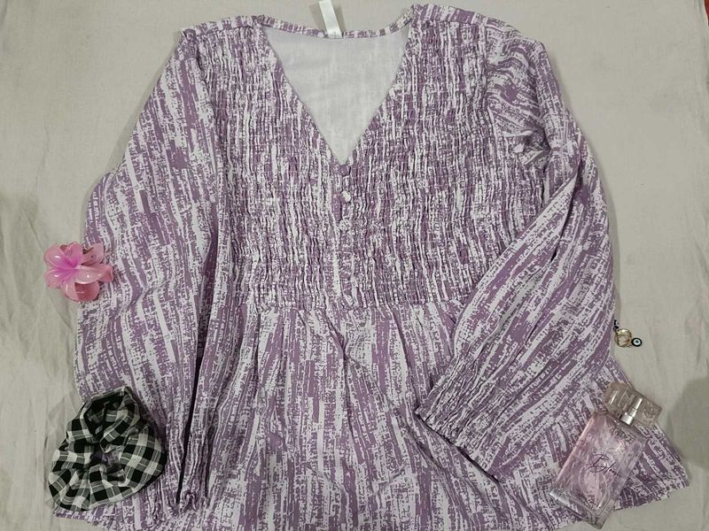 Patterned V-Neck Ripped stylish top