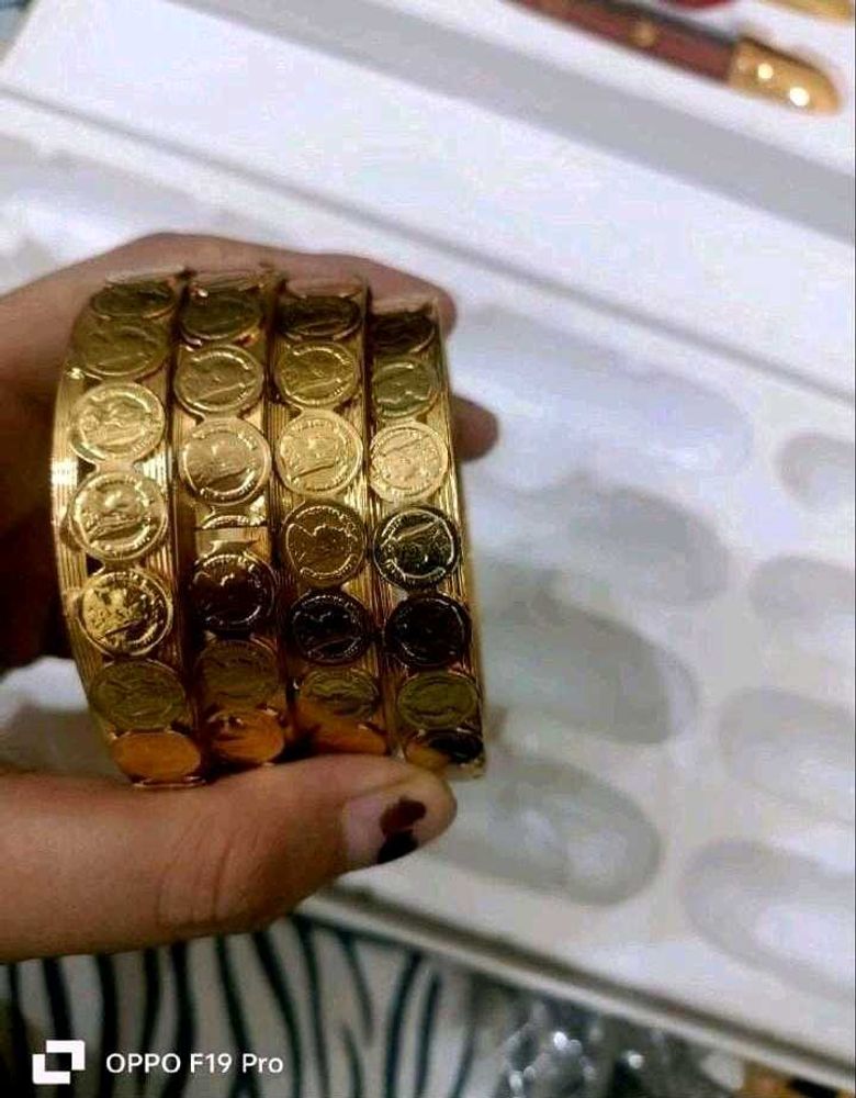 4 Ginni  Kadas