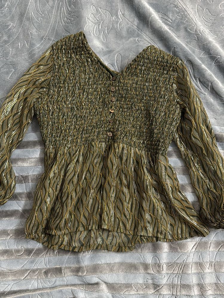 Olive Top Like New