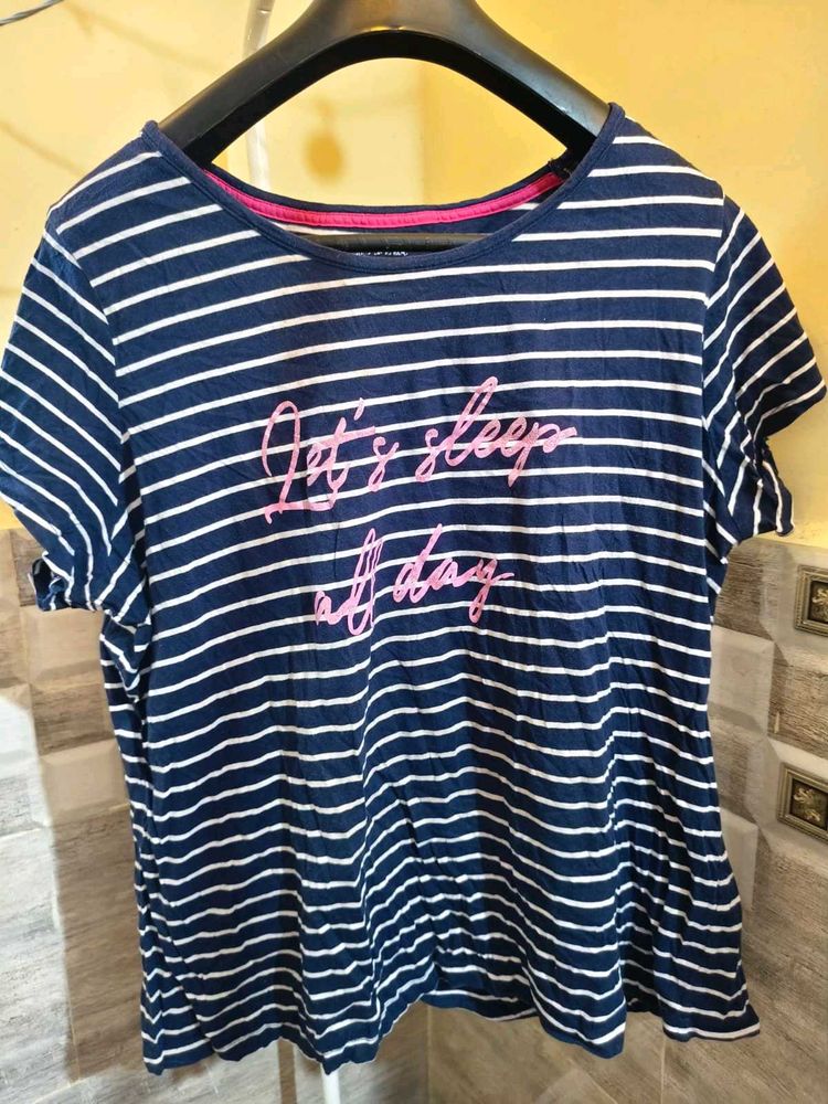 BOGO 🎁 Buy One Get 1 Free🎁Striped Tee XL/ XXL