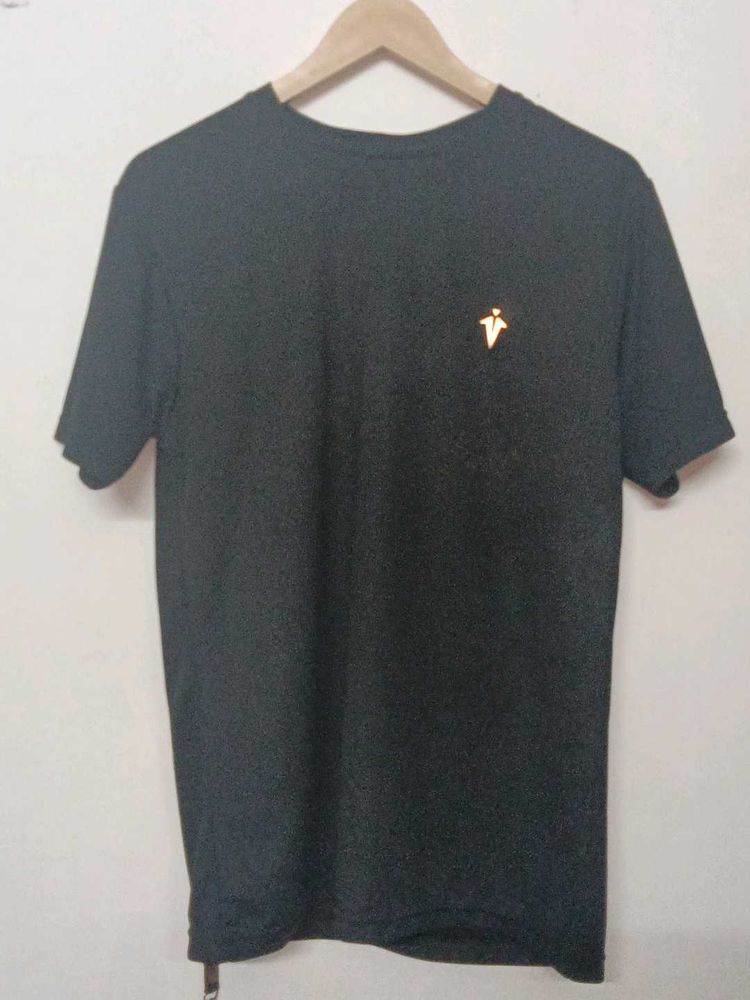 Men&#39;s Grey T-Shirt