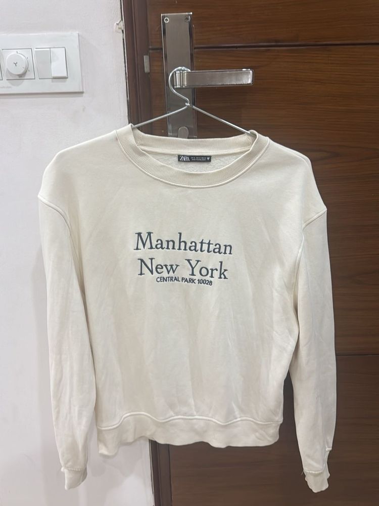 Zara Manhattan Sweatshirt