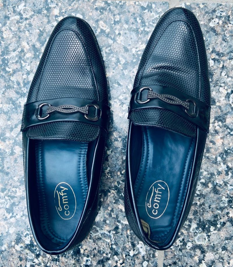 🖤 Comfy Black Formal Loafers – Slip-On Style