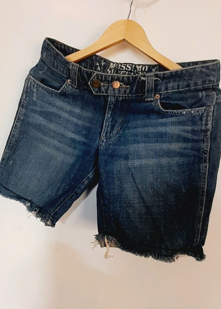 Denim Shorts. Women&#39;s