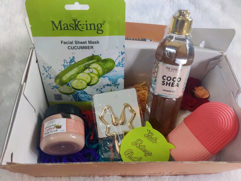 SELF CARE HAMPER FOR HER💝💌