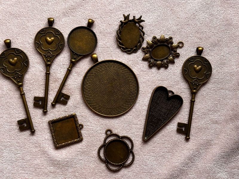 Vintage Unique Bezels for Resin Art