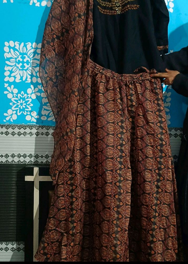 Sarara Suit