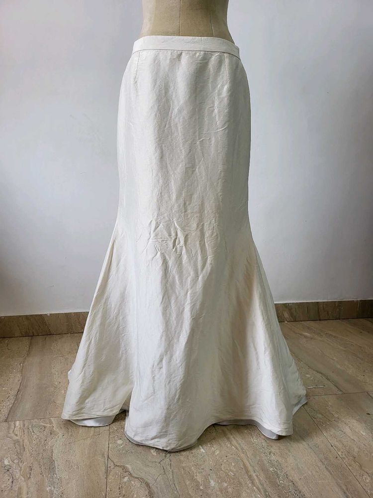 Skirt Length 40 Inches