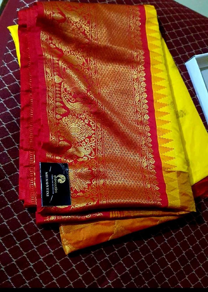 Yellow ❤️,red Gadwal saree