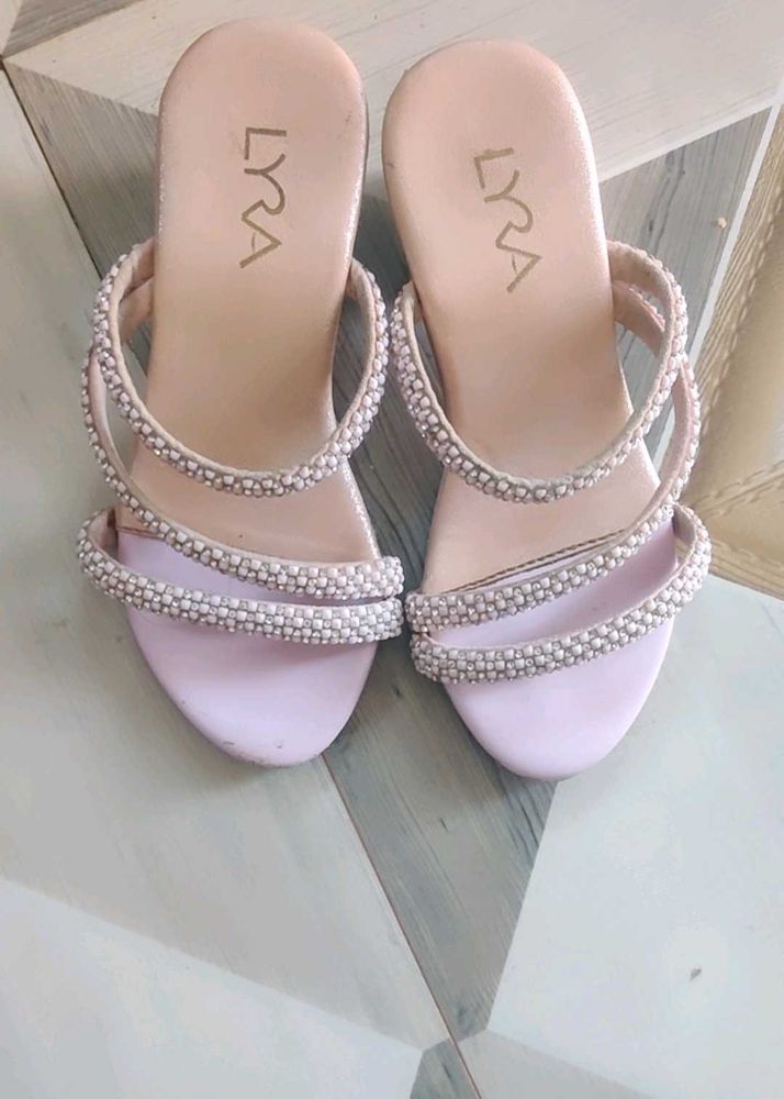 LYRA Embellished Girls' Sandals