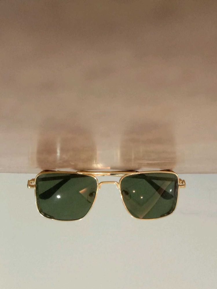 Gold Aviator Sunglasses
